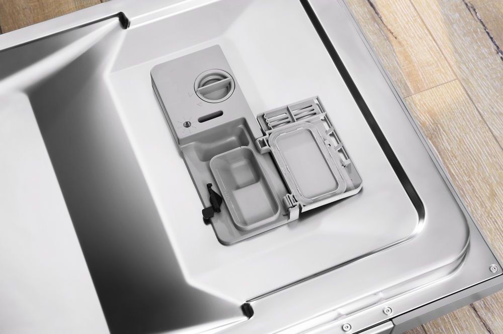 Indesit Slim Freestanding Dishwasher, 10 Place Settings, 45 cm, White - DSR 15B1 EU