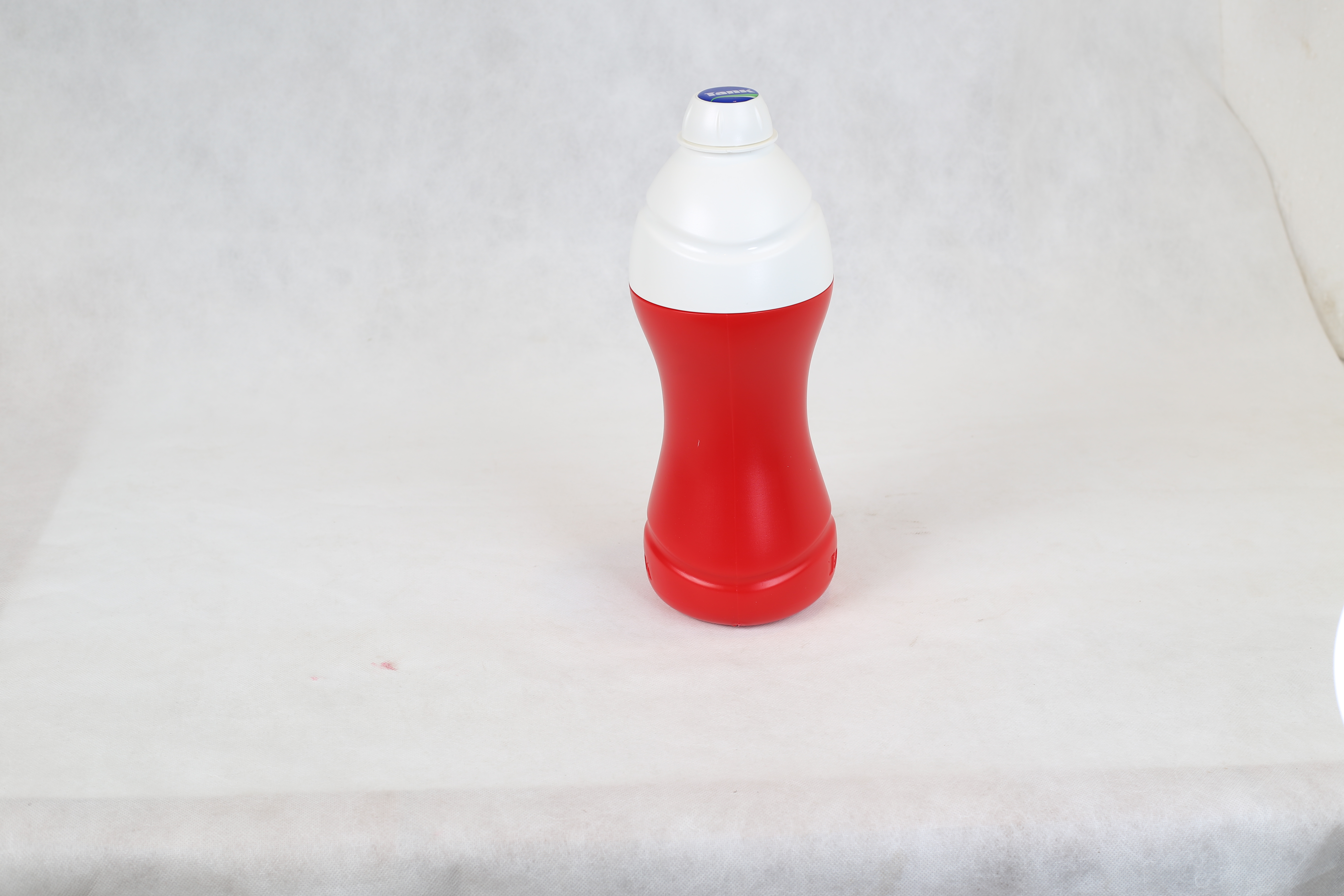 زجاجة مياه حافظة للحرارة من تانك ، 750 مل، غطاء لف ،أحمر