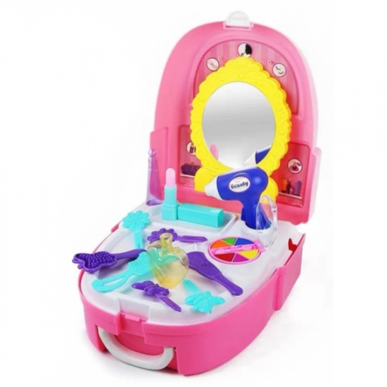 لعبة تسريحة فى شنطة، 703