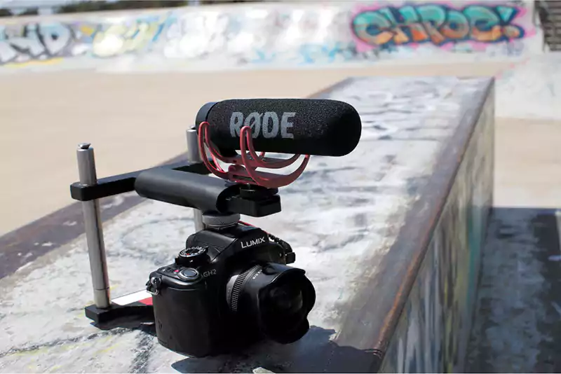 Rode Wired Condenser Microphone, Portable, Camera Microphone, Black, VideoMic GO