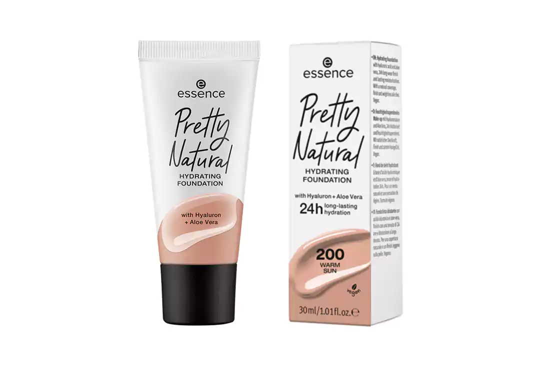 ESSENCE PRETTY NATURAL HYDRATING FOUNDATION 200