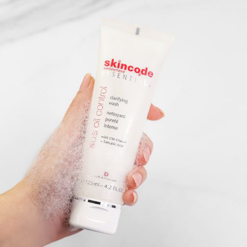 غسول وجه جل لتنظيف البشرة من سكين كود  125 مل