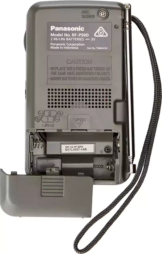 جهاز راديو باناسونيك صغير، كلاسيكي، FM\AM ، بطارية، صوت عالي نقي، منفذ سماعة أذن، فضي، RF-P50