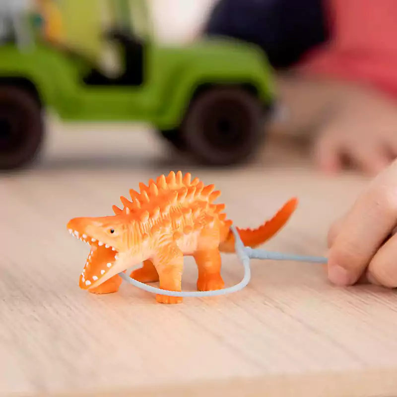مجموعة ألعاب ديناصور T-Rex من لافا ماونتين