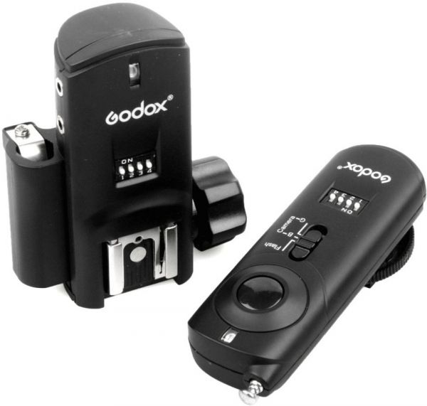 GODOX RM II Trigger Rectangular Camera Flash Trigger, Portable Lighting Flash Trigger, Black