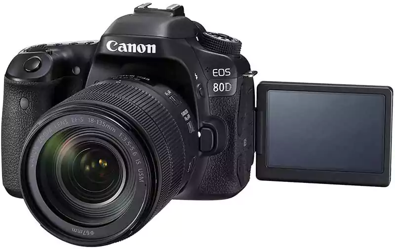 كاميرا كانون EOS 80D، دقة 24.2 ميجابكسل، عدسة 18-135 ملم، اسود