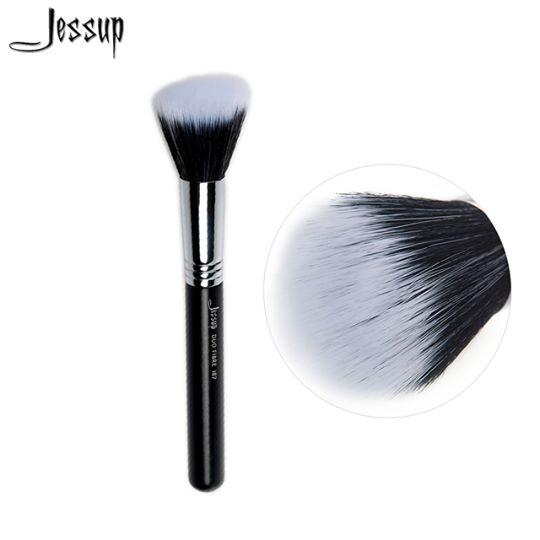 JESSUP LARGE POWDER FOUNDATION BRUSH B065.187